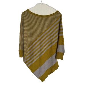 BCBG MAXAZRIA Women’s Asymmetrical Striped Short Sleeve Sweater Size Medium